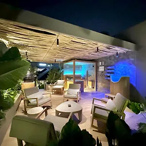 Отель Sin Nombre Bali - Sauna, Ice Bath & Roof Terrace ****